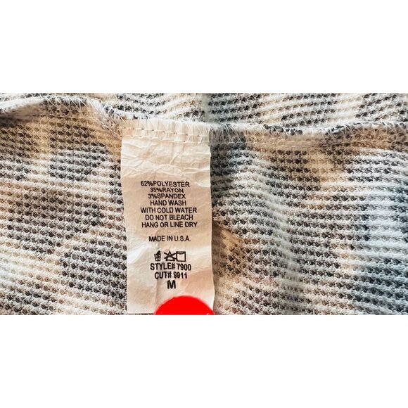 Lovely Melody Women's Animal Print Leopard V Neck Blouse‎ Size M Soft Stretch - Picture 8 of 9